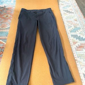 Lululemon Commission Slim - size 32